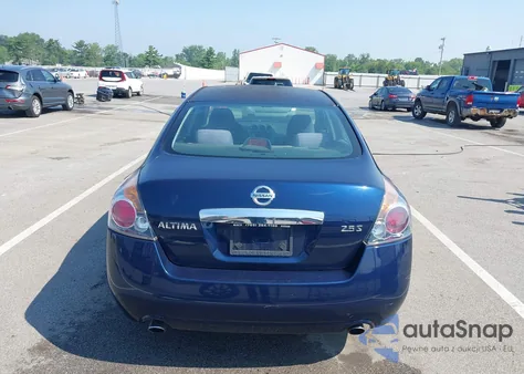 2010 Nissan Altima 2.5 S z USA, uszkodzony, nr VIN 1N4AL2AP5AN440101
